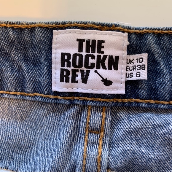 The Rockn Rev Distressed Mid Rise Crop Jean - Picture 6 of 10